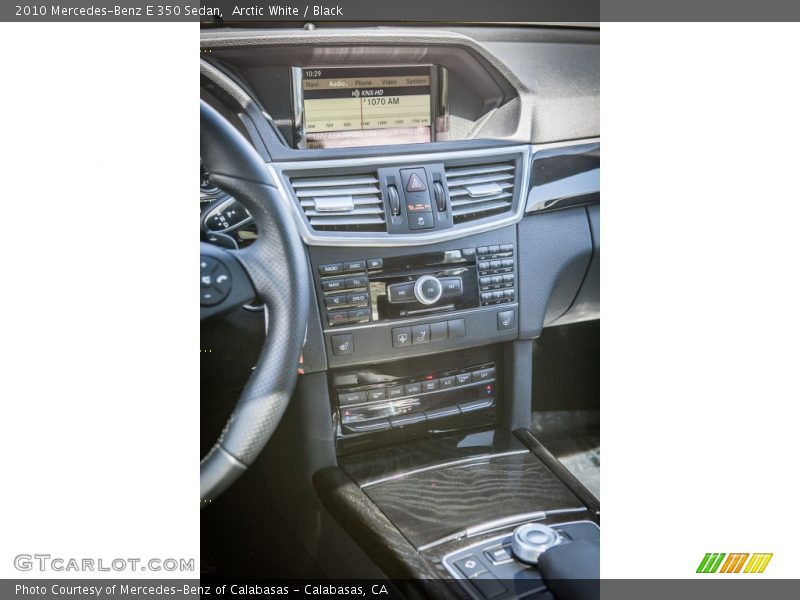 Arctic White / Black 2010 Mercedes-Benz E 350 Sedan
