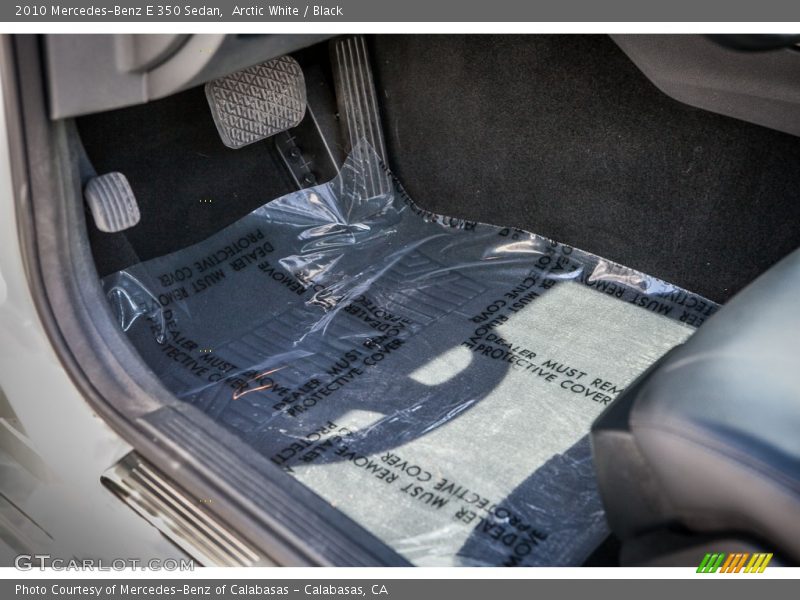 Arctic White / Black 2010 Mercedes-Benz E 350 Sedan