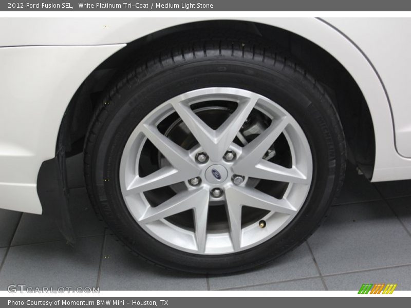 White Platinum Tri-Coat / Medium Light Stone 2012 Ford Fusion SEL