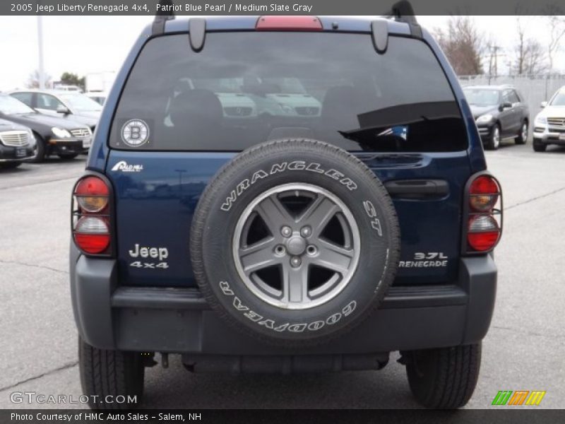 Patriot Blue Pearl / Medium Slate Gray 2005 Jeep Liberty Renegade 4x4