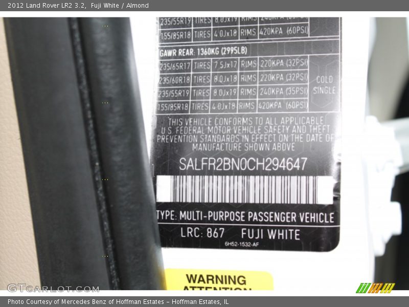 Fuji White / Almond 2012 Land Rover LR2 3.2