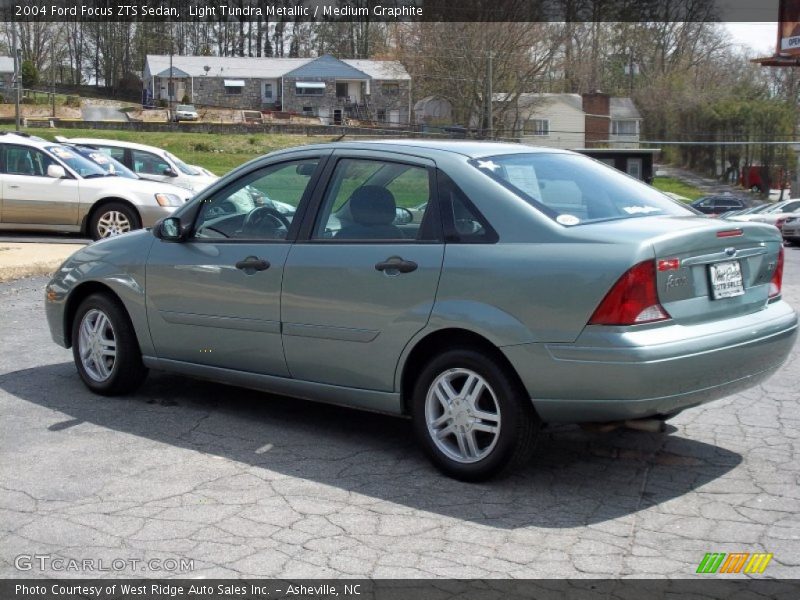 Light Tundra Metallic / Medium Graphite 2004 Ford Focus ZTS Sedan