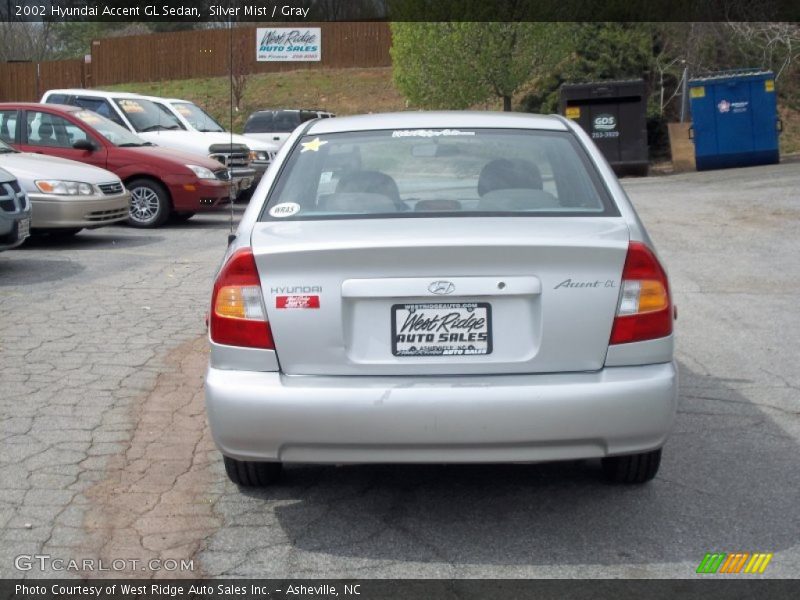 Silver Mist / Gray 2002 Hyundai Accent GL Sedan