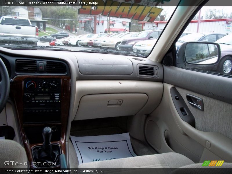 White Frost Pearl / Beige 2001 Subaru Outback Wagon