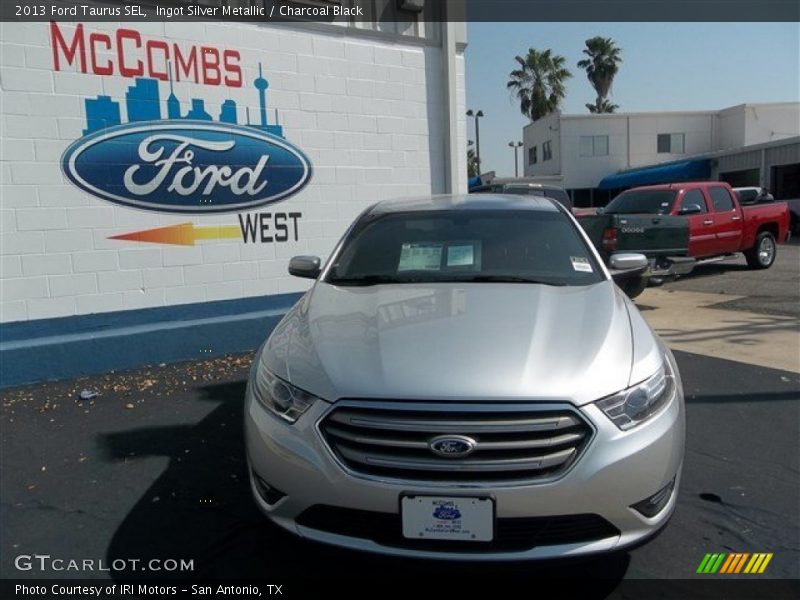 Ingot Silver Metallic / Charcoal Black 2013 Ford Taurus SEL