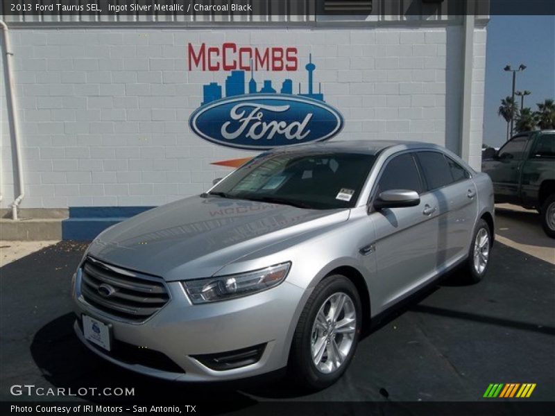 Ingot Silver Metallic / Charcoal Black 2013 Ford Taurus SEL