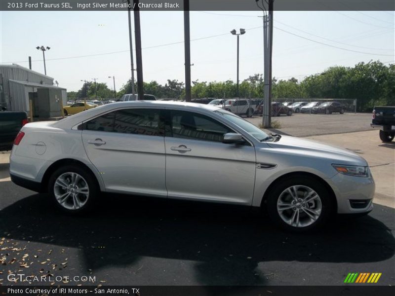 Ingot Silver Metallic / Charcoal Black 2013 Ford Taurus SEL