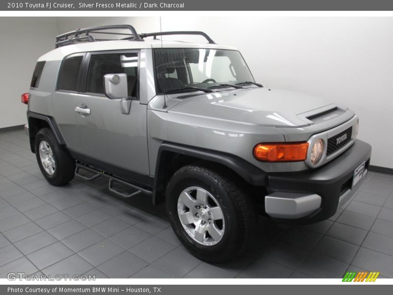 Front 3/4 View of 2010 FJ Cruiser 