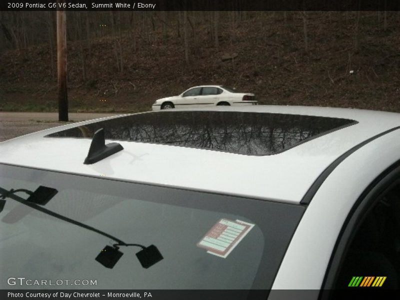 Summit White / Ebony 2009 Pontiac G6 V6 Sedan