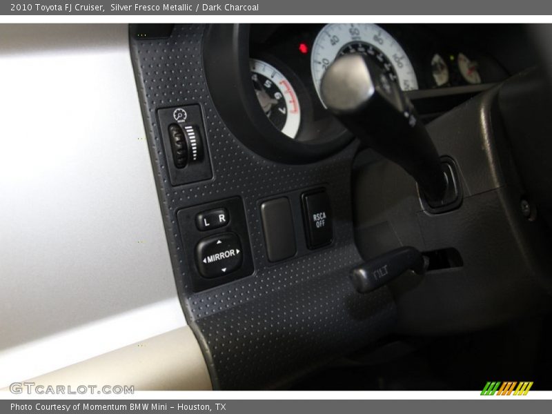 Silver Fresco Metallic / Dark Charcoal 2010 Toyota FJ Cruiser