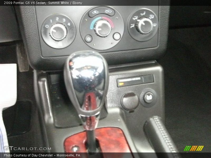 Summit White / Ebony 2009 Pontiac G6 V6 Sedan