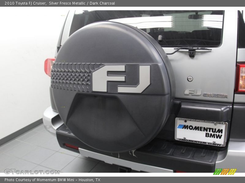 Silver Fresco Metallic / Dark Charcoal 2010 Toyota FJ Cruiser