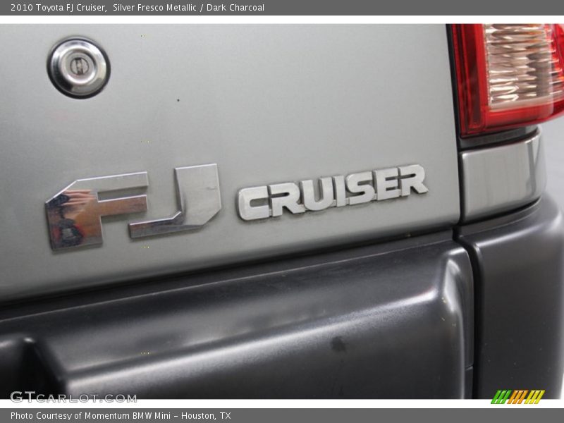  2010 FJ Cruiser  Logo