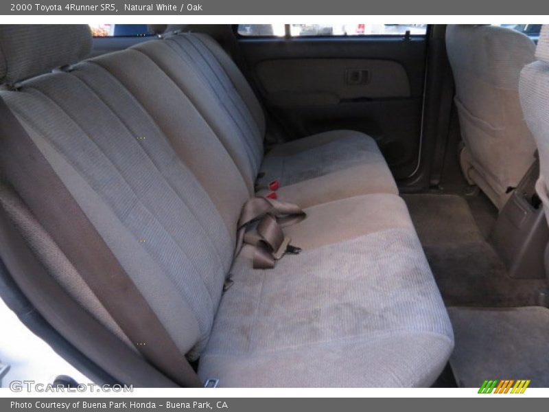 Natural White / Oak 2000 Toyota 4Runner SR5