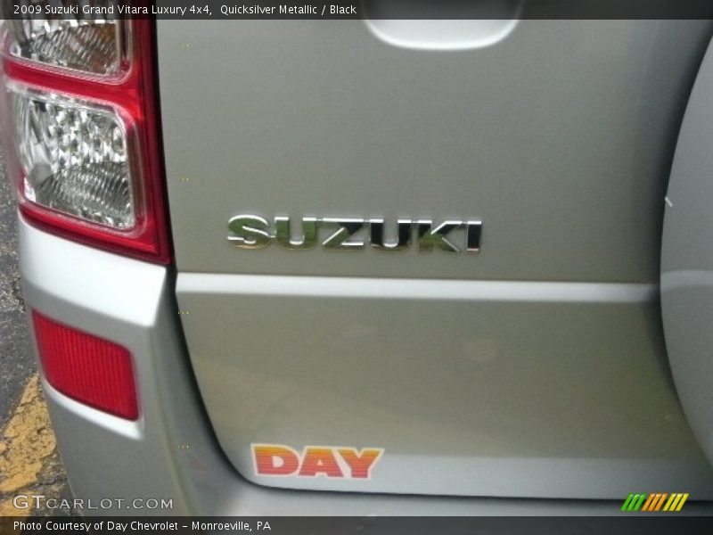 Quicksilver Metallic / Black 2009 Suzuki Grand Vitara Luxury 4x4