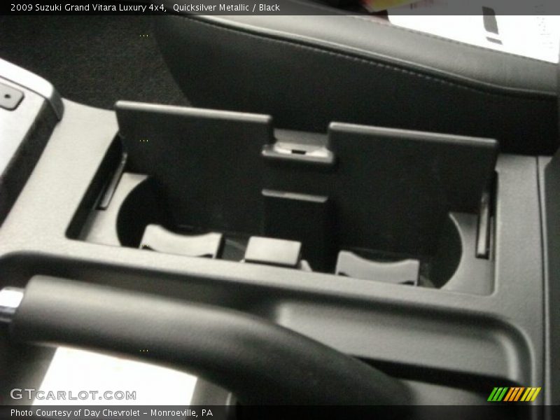 Quicksilver Metallic / Black 2009 Suzuki Grand Vitara Luxury 4x4