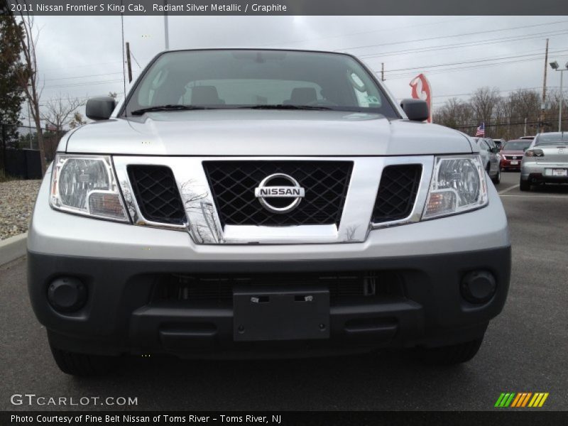 Radiant Silver Metallic / Graphite 2011 Nissan Frontier S King Cab