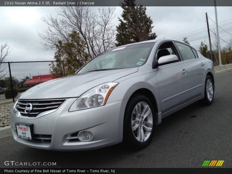Radiant Silver / Charcoal 2010 Nissan Altima 3.5 SR