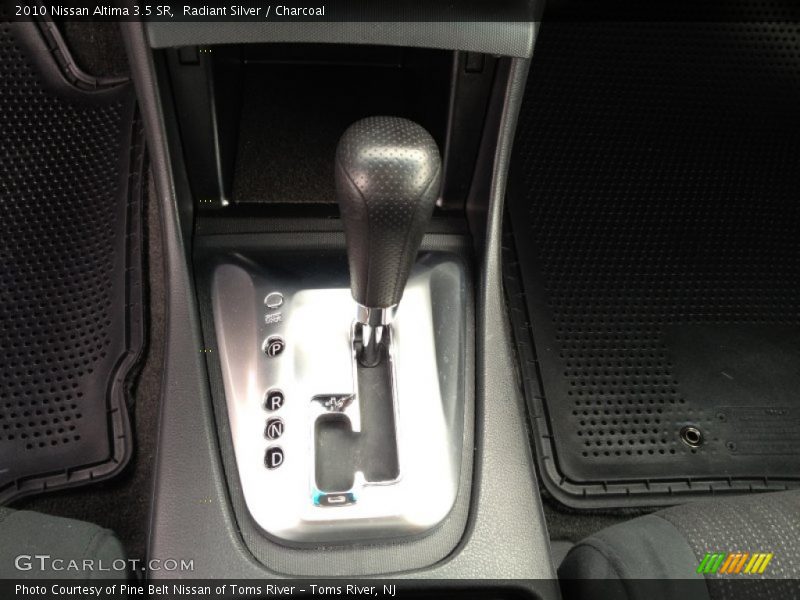 Radiant Silver / Charcoal 2010 Nissan Altima 3.5 SR