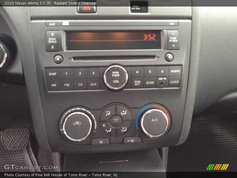 Radiant Silver / Charcoal 2010 Nissan Altima 3.5 SR