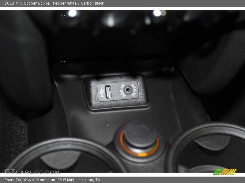 Pepper White / Carbon Black 2013 Mini Cooper Coupe