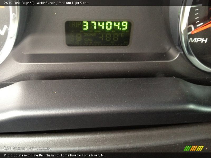 White Suede / Medium Light Stone 2010 Ford Edge SE