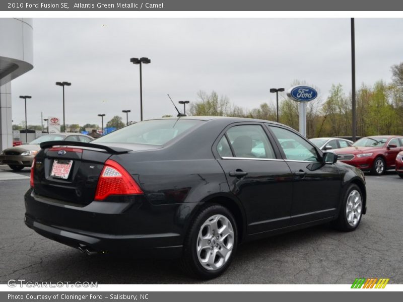 Atlantis Green Metallic / Camel 2010 Ford Fusion SE