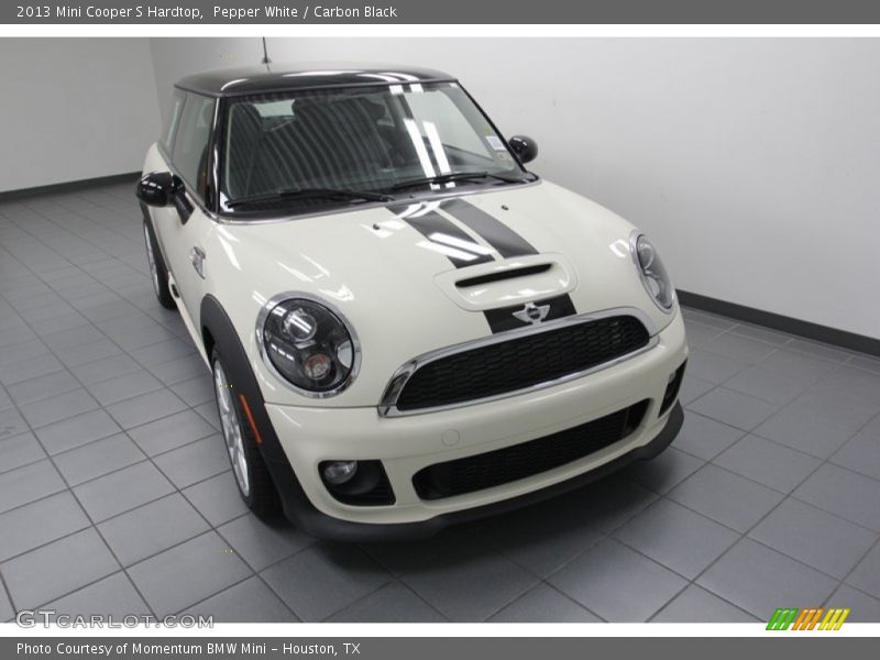 Pepper White / Carbon Black 2013 Mini Cooper S Hardtop