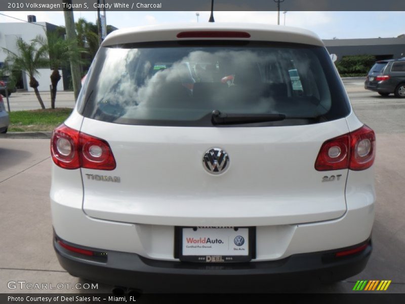 Candy White / Charcoal 2010 Volkswagen Tiguan S