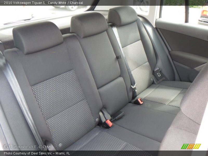 Rear Seat of 2010 Tiguan S