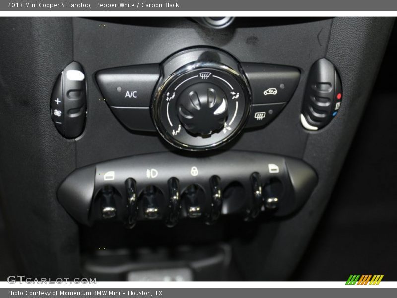 Pepper White / Carbon Black 2013 Mini Cooper S Hardtop