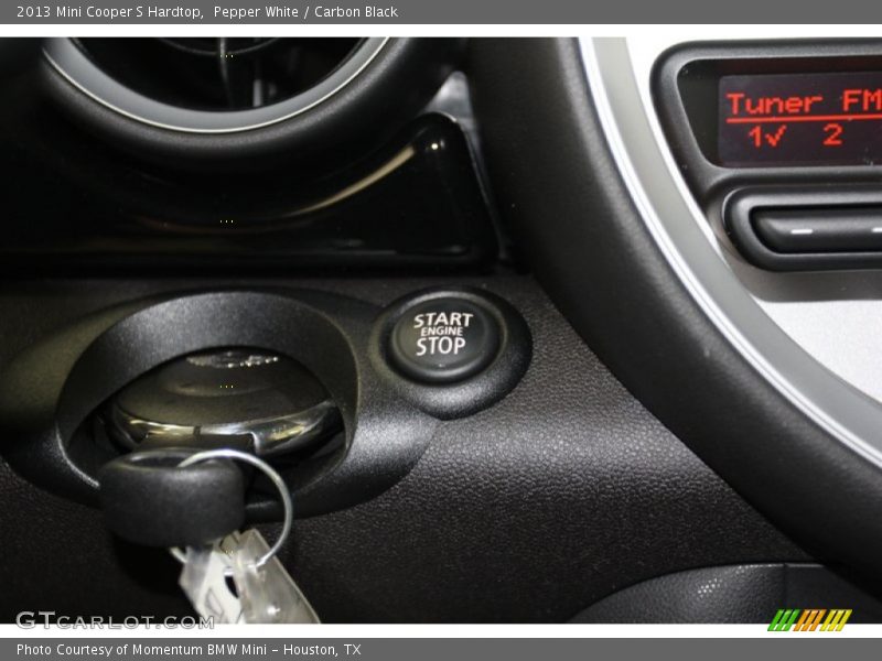 Pepper White / Carbon Black 2013 Mini Cooper S Hardtop