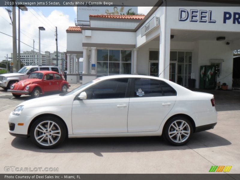 Candy White / Cornsilk Beige 2010 Volkswagen Jetta S Sedan