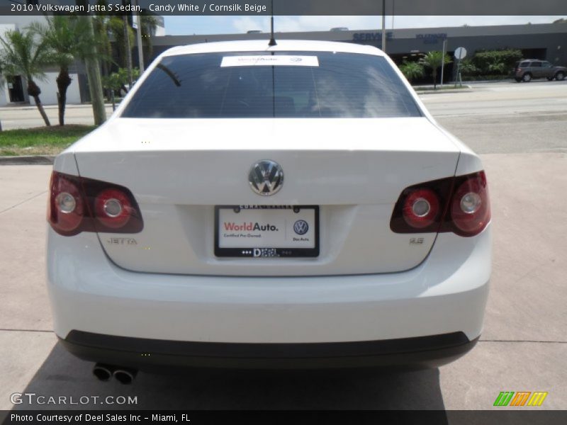 Candy White / Cornsilk Beige 2010 Volkswagen Jetta S Sedan