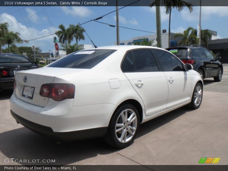 Candy White / Cornsilk Beige 2010 Volkswagen Jetta S Sedan