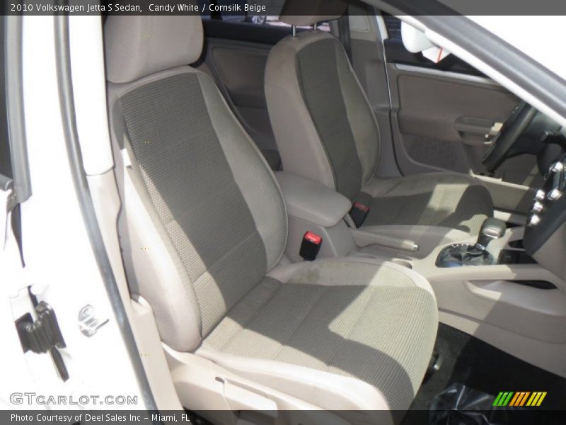 Candy White / Cornsilk Beige 2010 Volkswagen Jetta S Sedan