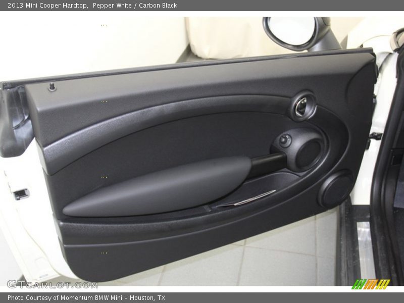 Pepper White / Carbon Black 2013 Mini Cooper Hardtop
