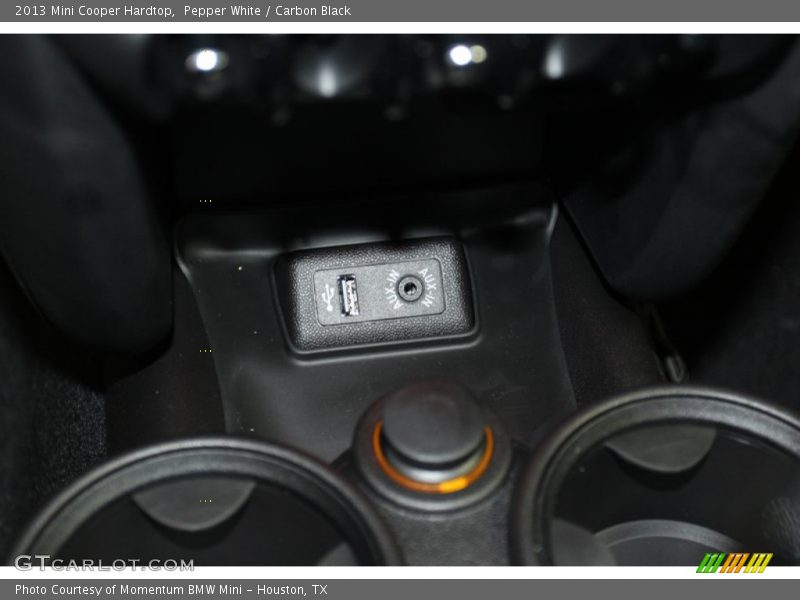 Pepper White / Carbon Black 2013 Mini Cooper Hardtop