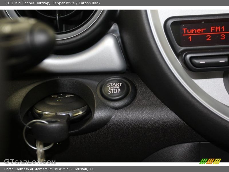 Pepper White / Carbon Black 2013 Mini Cooper Hardtop