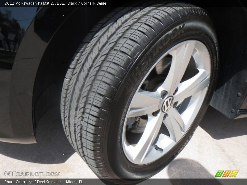 Black / Cornsilk Beige 2012 Volkswagen Passat 2.5L SE