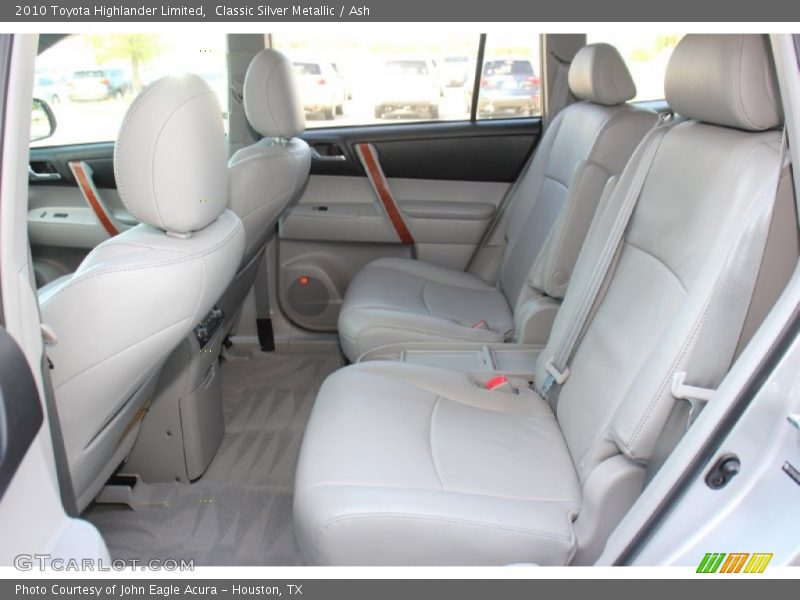 Classic Silver Metallic / Ash 2010 Toyota Highlander Limited