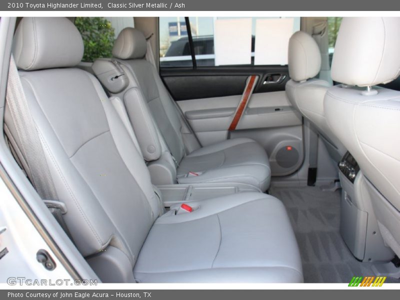 Classic Silver Metallic / Ash 2010 Toyota Highlander Limited