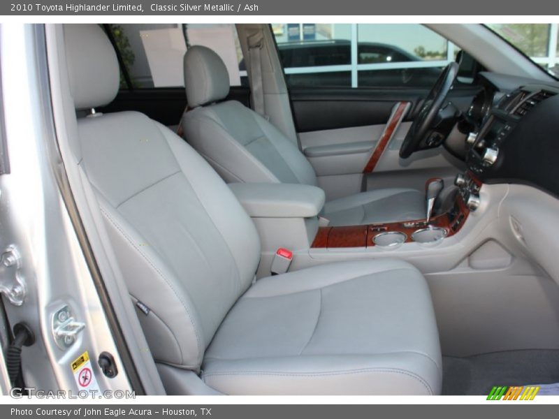 Classic Silver Metallic / Ash 2010 Toyota Highlander Limited