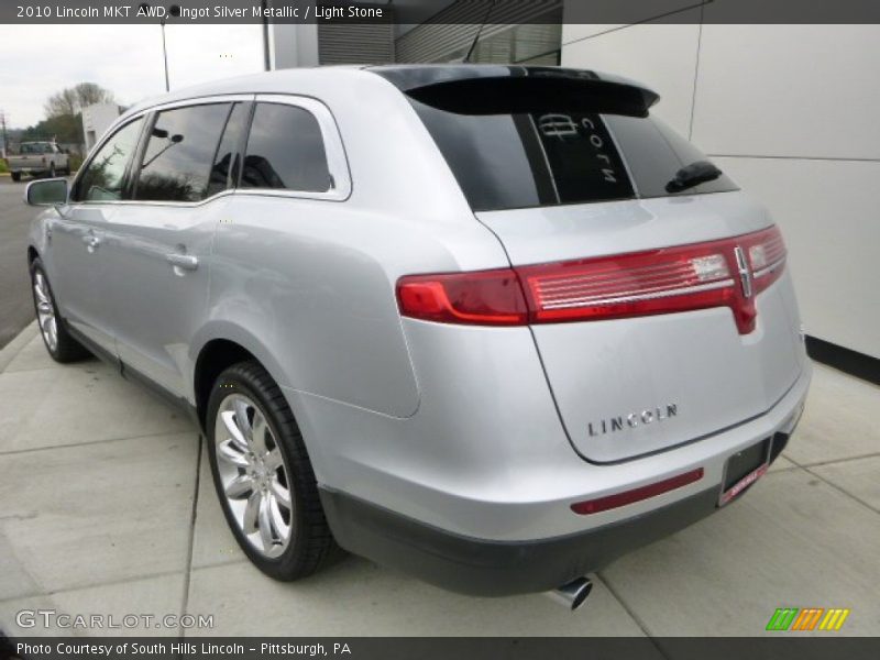 Ingot Silver Metallic / Light Stone 2010 Lincoln MKT AWD