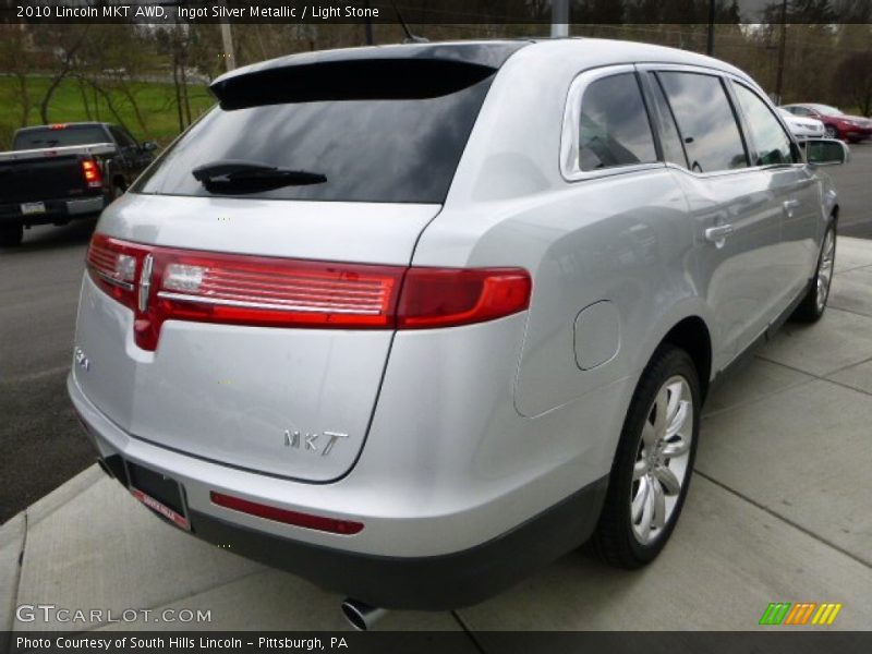 Ingot Silver Metallic / Light Stone 2010 Lincoln MKT AWD