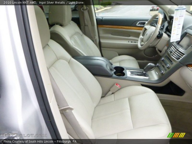 Ingot Silver Metallic / Light Stone 2010 Lincoln MKT AWD