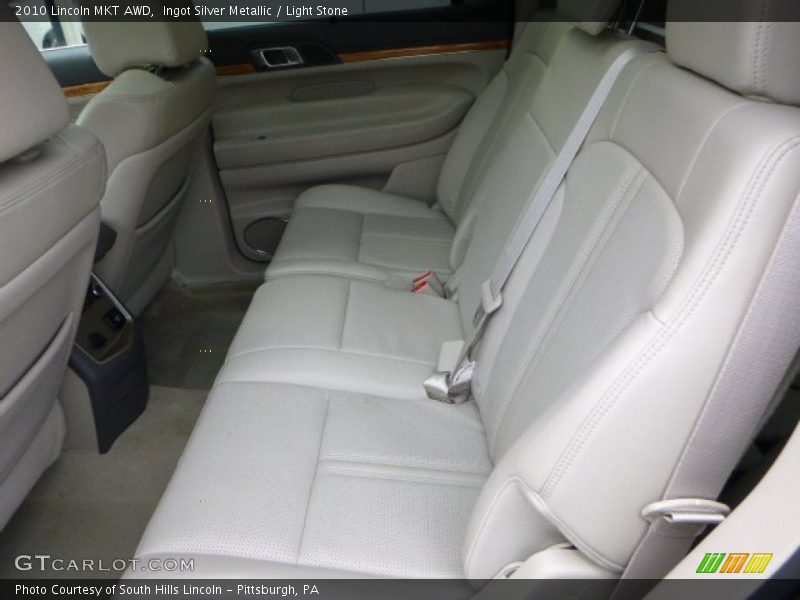 Ingot Silver Metallic / Light Stone 2010 Lincoln MKT AWD