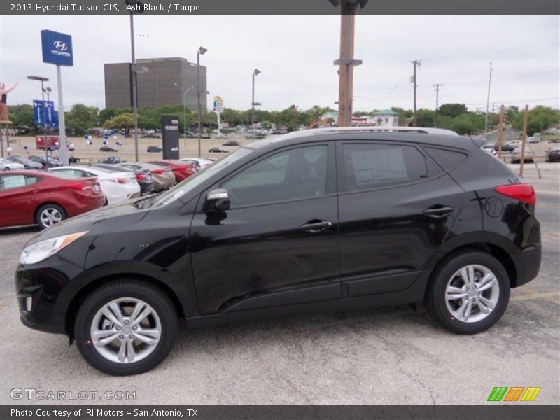 Ash Black / Taupe 2013 Hyundai Tucson GLS