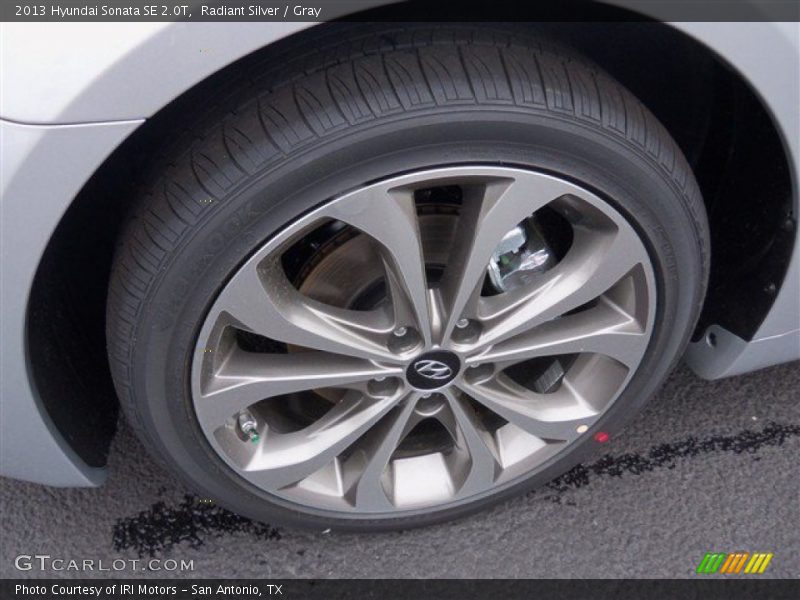 Radiant Silver / Gray 2013 Hyundai Sonata SE 2.0T