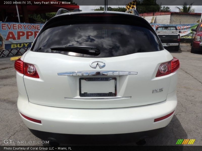 Ivory Pearl White / Willow 2003 Infiniti FX 35